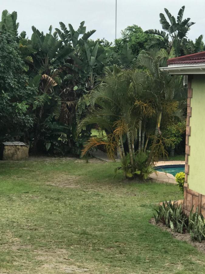 Sodwana Road Holiday Lodge Sodwana Bay Extérieur photo